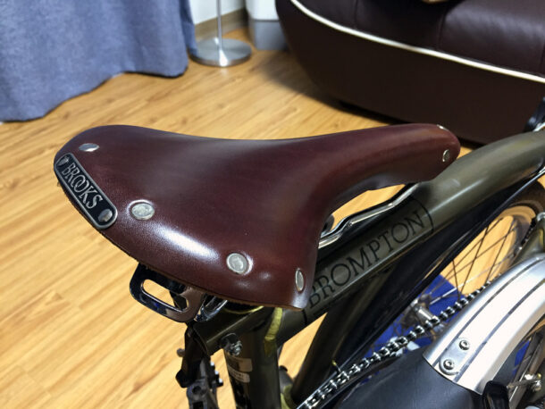 브롬톤 가죽안장 – 브룩스 B15 스왈로우 브라운