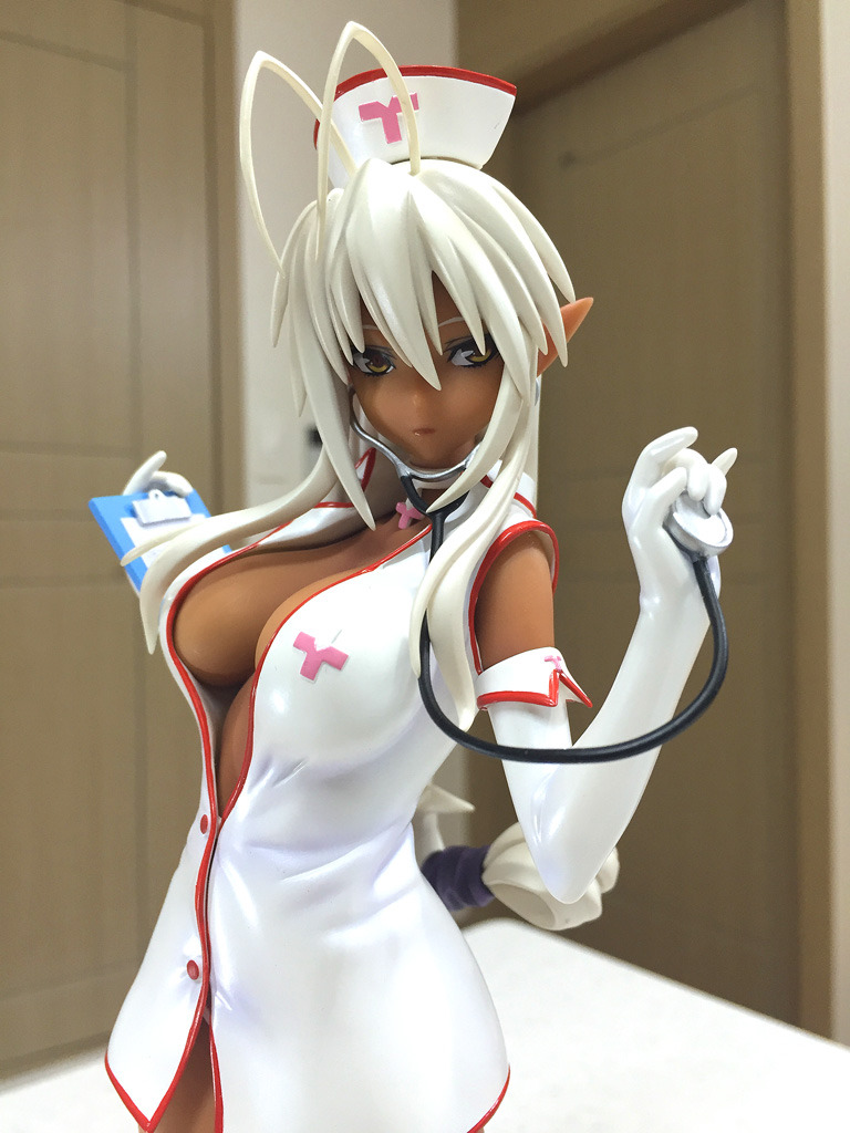 스카이튜브 1/6 피규어 – 장갑악귀 무라마사 간호사 버전