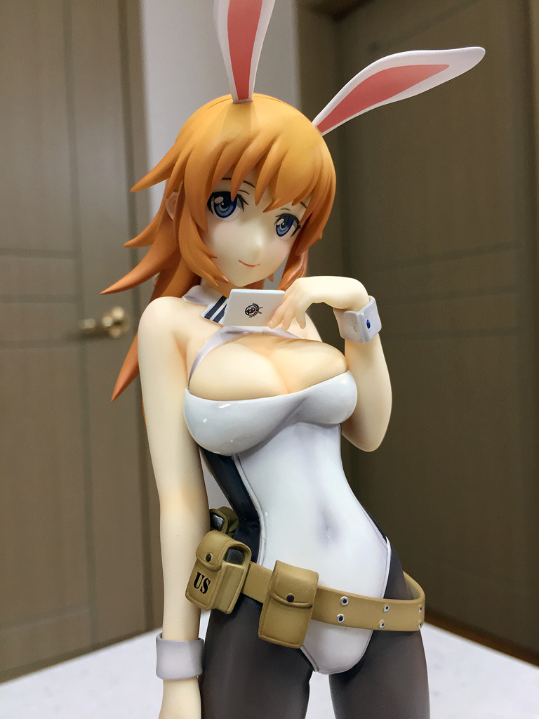 아쿠아마린 1/8 – 스트라이크 위치스 : 샬롯 E.예거 바니걸