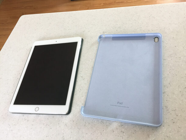 아이패드 프로 9.7 – 공홈 실리콘 케이스