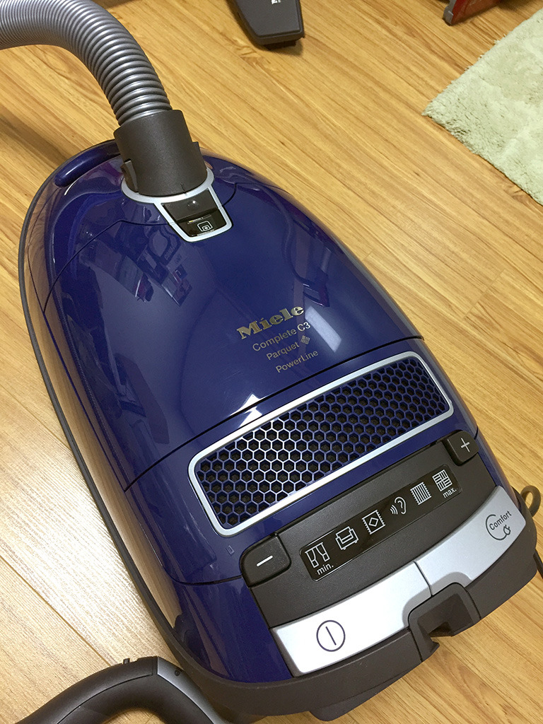 [개봉기] 청소기 – 밀레 C3 파켓 파워라인