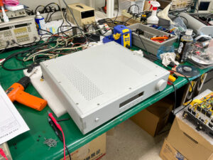 에이프릴 뮤직 서비스센터 방문 – AI700U 앰프 수리