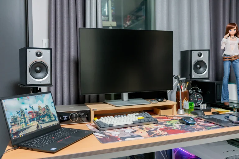 Dell UltraSharp U3023E – 희소한 30인치 16:10 모니터