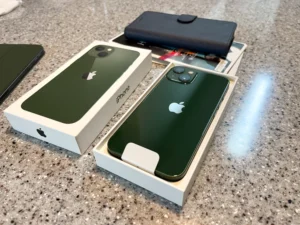 아이폰 13 구입 : 어머니 쓰실 사과폰