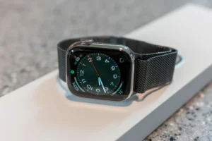 스마트 워치 – 애플워치 9 스테인리스 실버 구입