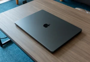 애플 맥북 프로 16 M5 Pro